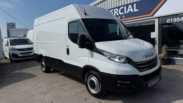 Iveco Daily 2.3D HPI 14V 35S 3520 MWB High Roof Euro 6 (s/s) 5dr Panel Van Diesel White