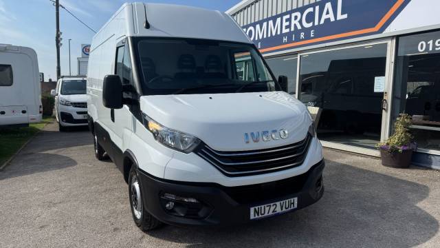 2022 Iveco Daily 2.3D HPI 14V 35S 3520 MWB High Roof Euro 6 (s/s) 5dr