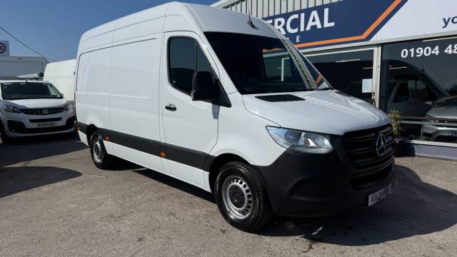 2021 Mercedes-Benz Sprinter 2.0 315 CDI Progressive RWD L2 H2 Euro 6 (s/s) 5dr