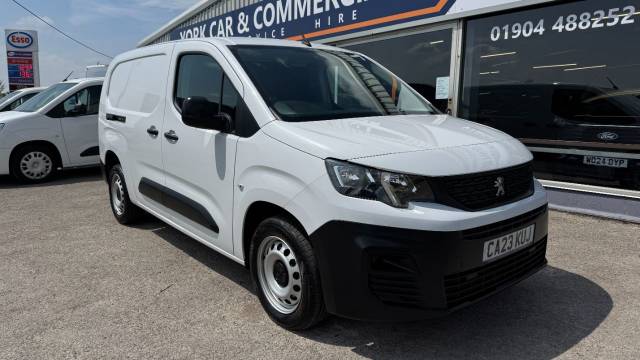 2023 Peugeot Partner 950 1.5 BlueHDi 100 Professional Premium + Van