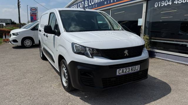 2023 Peugeot Partner 950 1.5 BlueHDi 100 Professional Premium + Van