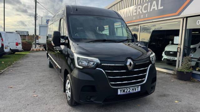 2022 Renault Master 2.3 LM35dCi 135 Business+ LWB Medium Roof Crew Van
