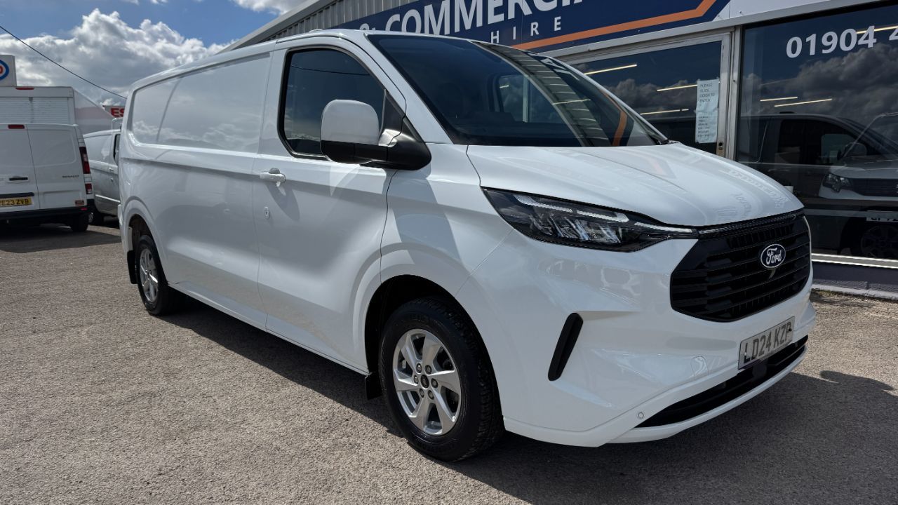 2024 Ford Transit Custom