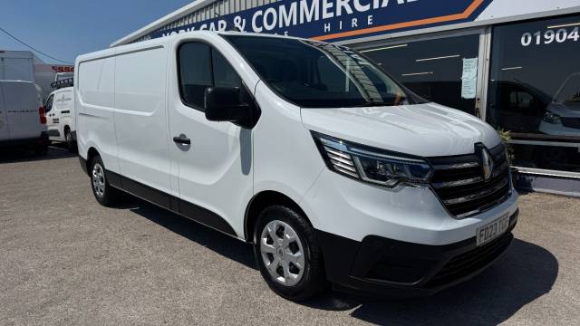 Renault Trafic 2.0 dCi Blue LL30 Advance L2 H1 Euro 6 (s/s) 5dr Panel Van Diesel White