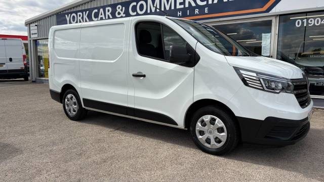Renault Trafic 2.0 SL28 Blue dCi 130 Business+ Van Panel Van Diesel White